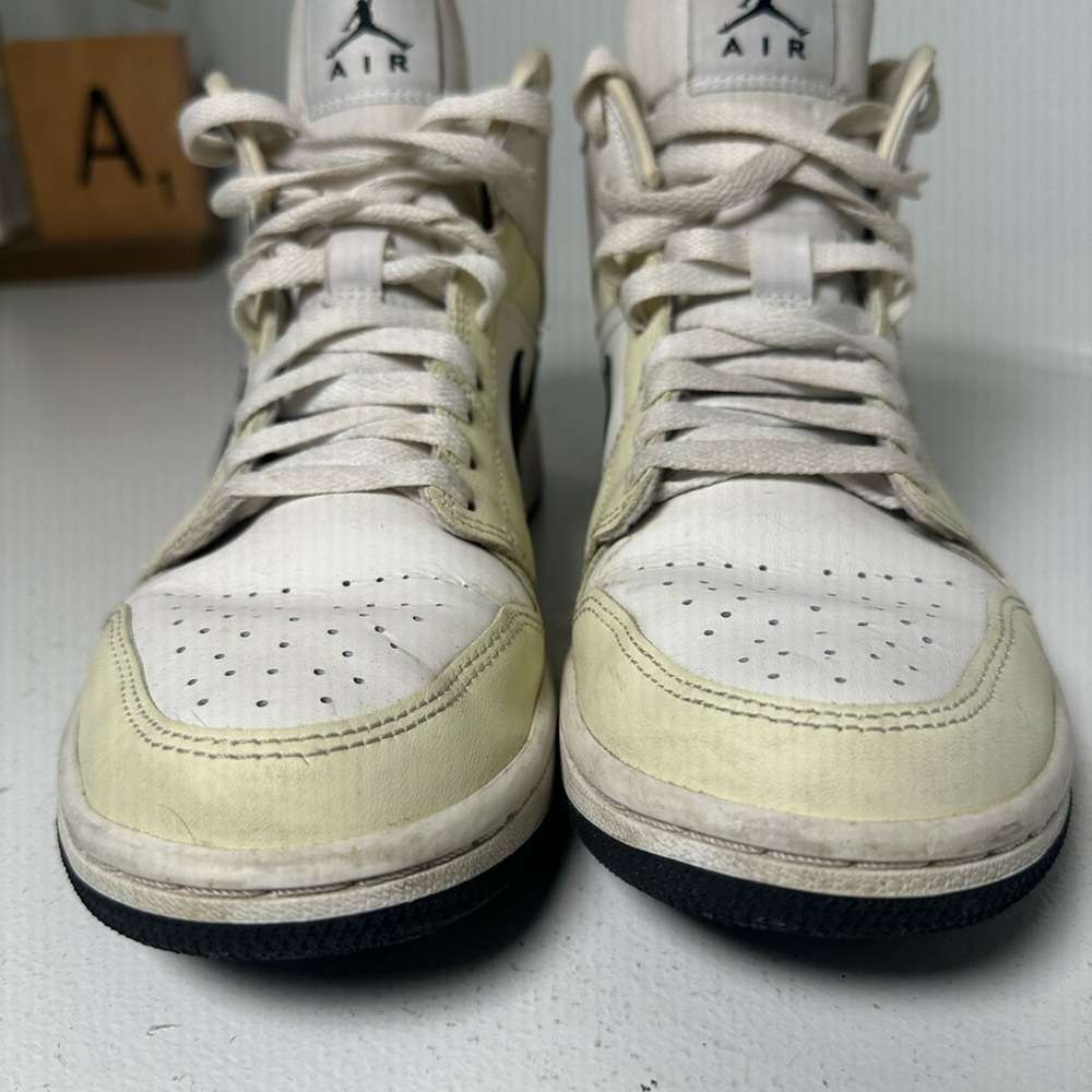 Nike Air Force 1 High Women's 9 Coconut Milk White Black Leather Sneakers StockX - Picture 4 of 10
